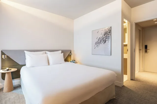 غرفة قياسية بسرير مزدوج مع أريكة، Novotel Brugge Centrum 4/6