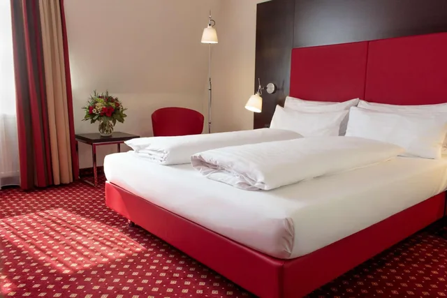 Room, Triple, PLAZA INN Wels 2/10
