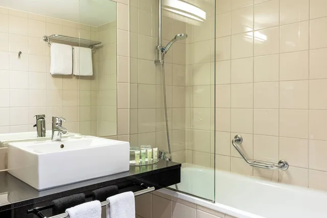 غرفة ديلوكس بسرير كينج، Courtyard By Marriott Paris Saint Denis 8/10