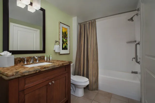 فيلا بسريرين مزدوجين بشرفة بغرفتي نوم، Marriott S Lakeshore Reserve 5/8