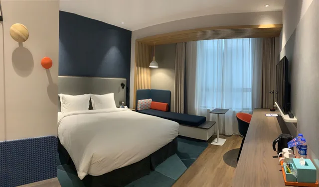 غرفة قياسية بسرير فردي، Holiday Inn Express Shanghai Kangqiao 7/9