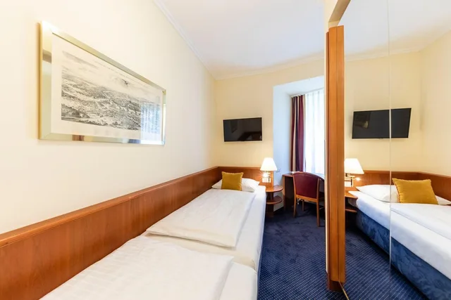 غرفة بريميوم بإطلالة على الفناء، Austria Classic Hotel Wien 1/7