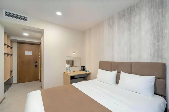 Standard, Double Bed, Balcony, Brooch Boutique Hotel 1/10
