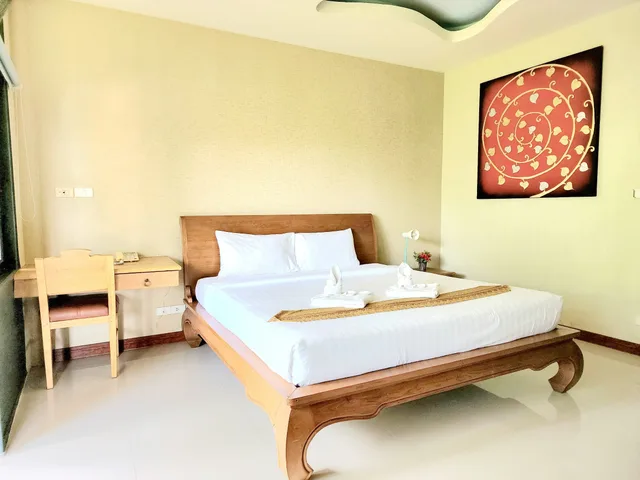 غرفة ديلوكس بسرير مزدوج أو سريرين منفصلين، Kata Garden Resort 1/3