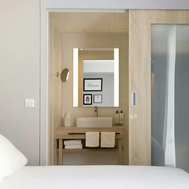 غرفة بسرير كينج بإطلالة، Hampton by Hilton Tours Centre 5/6