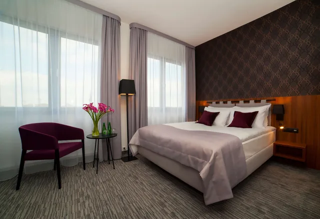 غرفة قياسية بسرير كينج، Best Western Hotel Mariacki 5/6