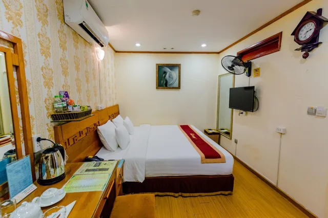 Standard, Queen Bed, A25 Hotel Phan Chu Trinh 4/7