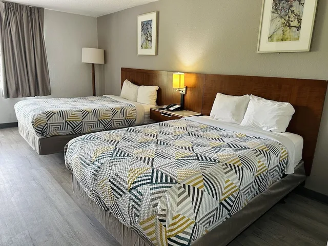 غرفة ديلوكس بسريرين كوين، Motel6 Forrest City, AR 3/7