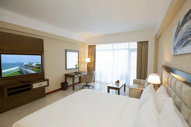 غرفة بريميير بسرير كينج، Marino Beach Colombo 1/3