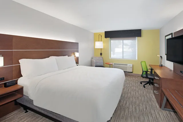 غرفة بسرير كينج، Holiday Inn Express Exton - Great Valley 2/7
