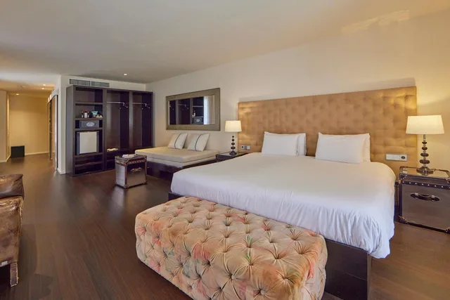 جناح بسرير مزدوج، Puro Grand Hotel 2/3