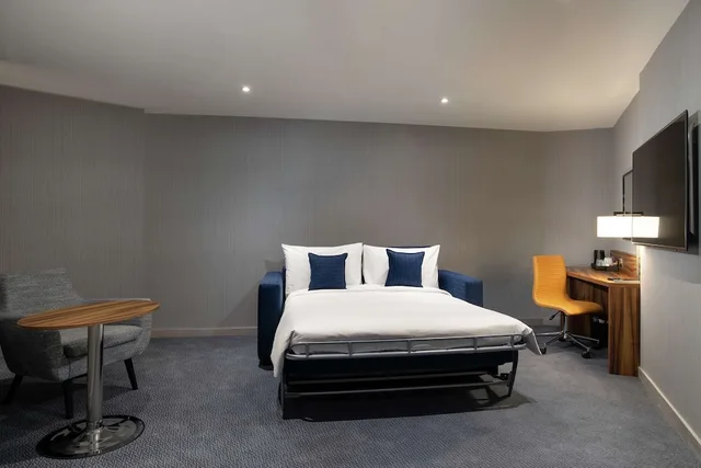 غرفة بسرير كينج لذوي الإعاقة، Hilton Garden Inn London Heathrow Terminal 2 and 3 12/14