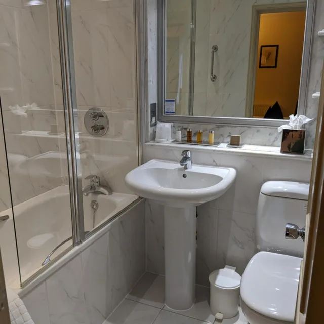Courtyard, Single، Cotswold Lodge Hotel 3/3