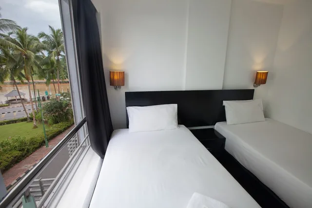 غرفة ديلوكس بسريرين منفصلين، Tune Hotel Waterfront Kuching 1/5