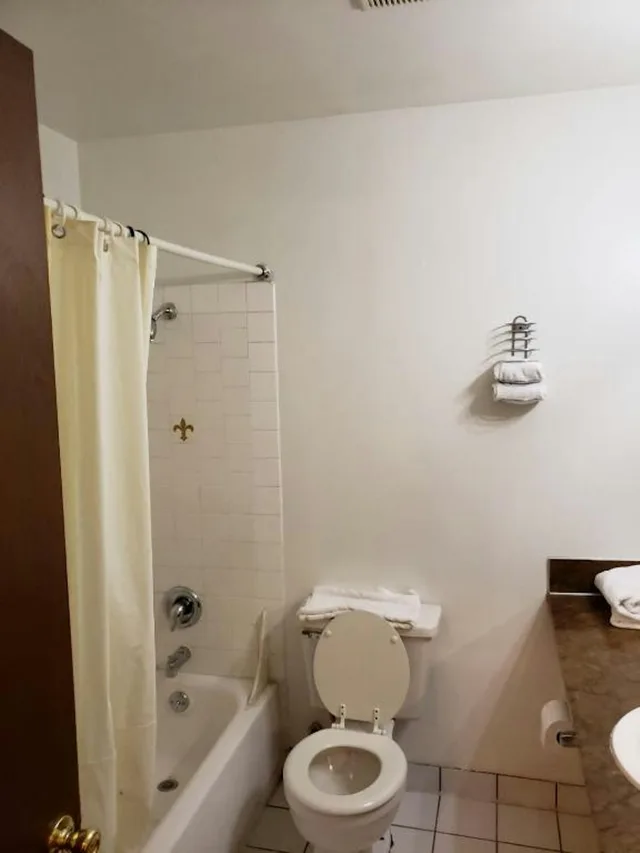 غرفة بسرير كوين، Best Value Inn by OYO Portland OR South East 2/3
