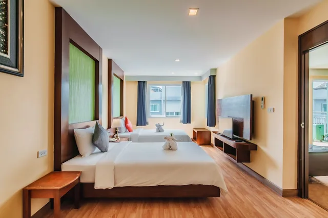 جناح بسرير كينج وسريرين منفصلين بإطلالة على المسبح بغرفتي نوم، Elite Suites Patong 6/10