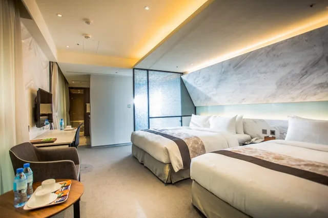 غرفة ديلوكس عائلية بسريرين مزدوجين، Green World Hotel Songshan 1/4
