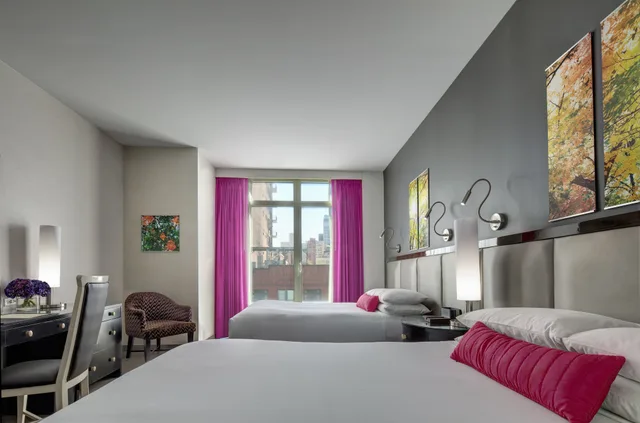 غرفة سوبيريور بسريرين كوين، Royalton Park Avenue 1/4