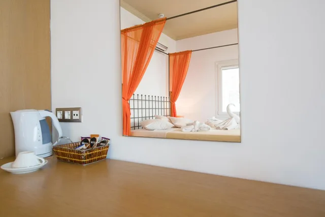 Royal, Suite, Indoor Jetted Tub، Antinea Suites and Spa 2/4