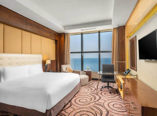 غرفة سوبيريور بسرير مزدوج بإطلالة على المدينة، فندق ذا فينيو جدة الكورنيش(The Venue Jeddah Corniche) 1/1