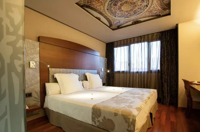 غرفة بسرير مزدوج أو سريرين منفصلين، Hotel Sancho Abarca 3/7