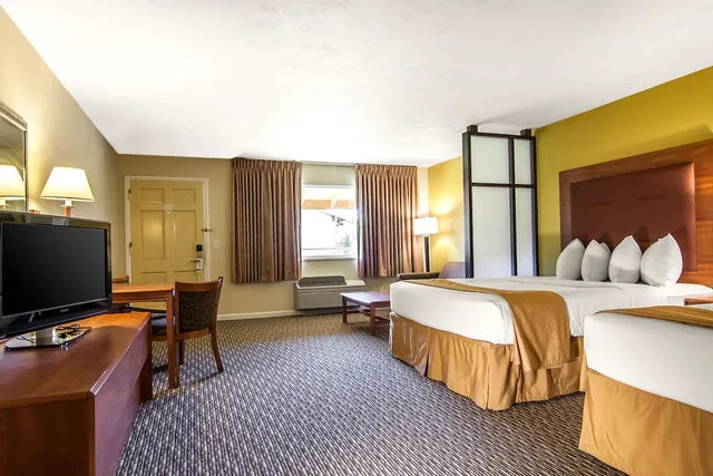 جناح بسريرين كوين، Quality Inn & Suites At Coos Bay 10/10