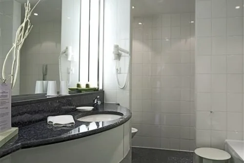 غرفة سوبيريور بسرير مزدوج، Steigenberger Hotel Hamburg 1/1