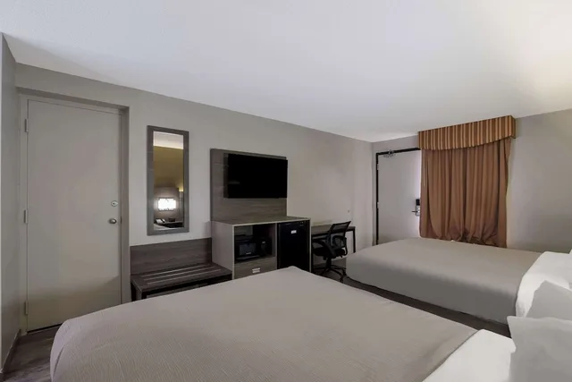 Standard, 2 Double Beds, Quality Inn Fort Jackson 3/6