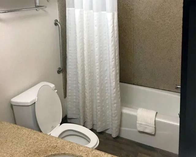 جناح، Comfort Suites San Angelo 4/4