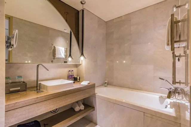 Comfort, Queen Bed, BeiJing Qianyuan Hotel 6/8