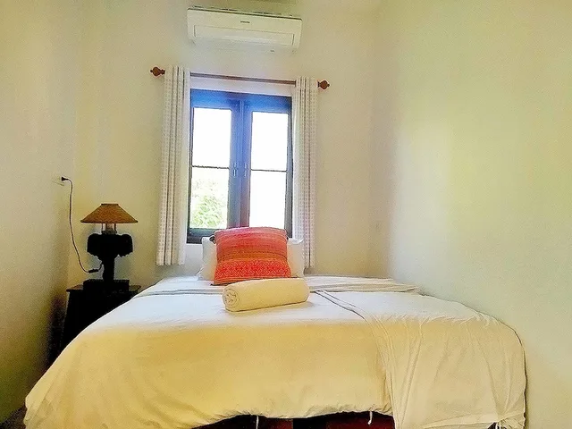 2 Bedrooms, Family Suite, Queen and Twin Beds, Lake Side, Garden View، Jasmine Hill Lodge 3/6