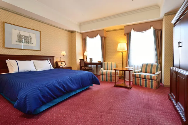 Deluxe, King Bed, Harbour View, Hotel Den Haag 1/2