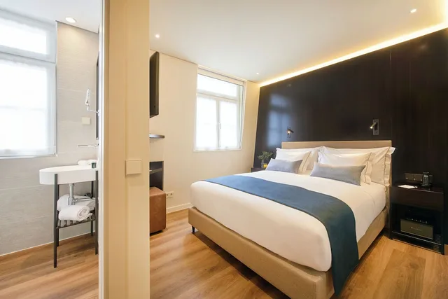 غرفة بسريرين منفصلين بإطلالة على المدينة، Hotel Moon & Sun Lisboa 7/10