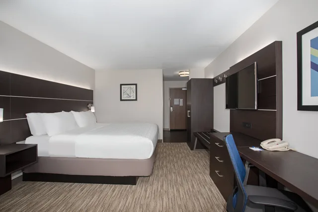 Leisure, King Bed، Holiday Inn Express Hotel Suites Longmont 1/3