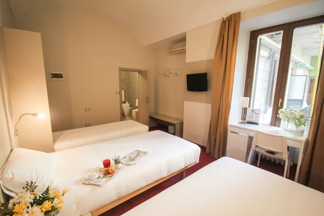غرفة قياسية ثلاثية، Hotel Astoria Torino 1/5