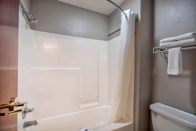 غرفة ديلوكس بسريرين مزدوجين بمطبخ صغير، Motel6 Abbeville, LA 7/8