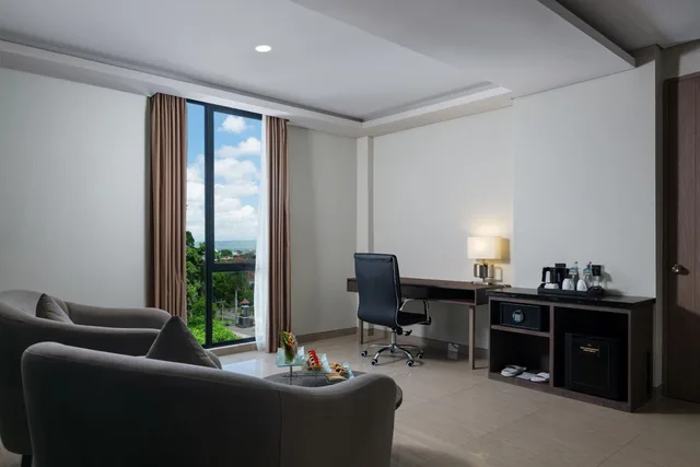 جناح بسرير كينج، Hotel Santika Blitar 2/5