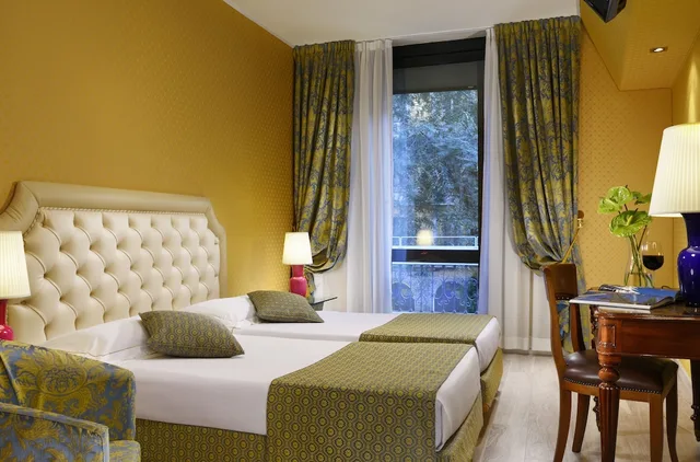 1 Bedroom, Executive, Twin Beds, Pierre Milano 3/4