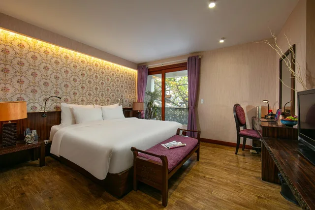 جناح جونيور بسرير كوين بشرفة، Oriental Suites Hotel And Spa 1/1