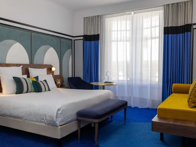 غرفة سوبيريور عائلية بسرير مزدوج مع أريكة، Hotel Plaza Biarritz Plage - Handwritten Collection 3/10