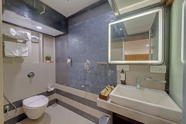 غرفة ديلوكس بسرير مزدوج، Comfort Inn Metropolis Mumbai 9/10