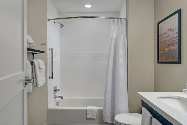 استوديو بسريرين كوين بحوض استحمام لذوي الإعاقة، TownePlace Suites by Marriott Lima 5/9