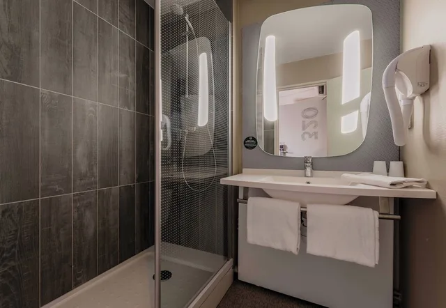 غرفة كومفورت بسرير مزدوج، B&B Hotel Lille Roubaix Centre Grand-Place 7/7
