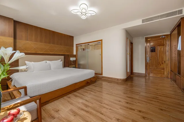 Superior, Twin Beds, Sea View, Nhu Minh Plaza Danang 5/6