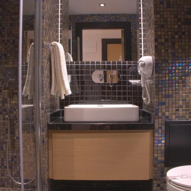 Family, Basement, Double Bed، Four G Hotel 3/4