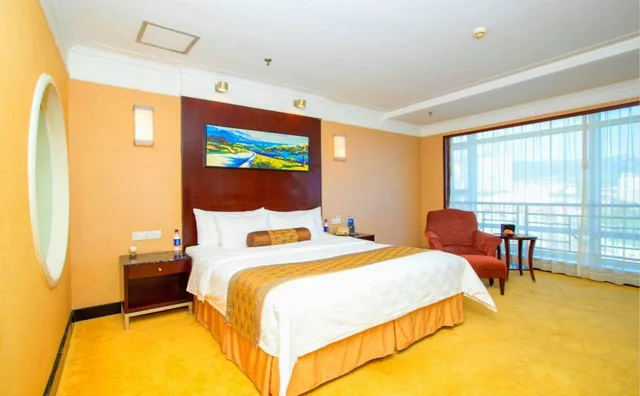 غرفة ديلوكس بسرير كينج، Blue Horizon Hotel (Qingdao Laoshan) 1/3