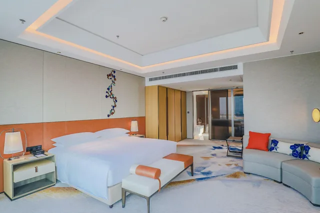 غرفة تنفيذية بسرير كينج، Sheraton Guangzhou Panyu 1/5
