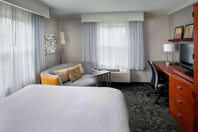 غرفة بسرير كوين، Sonesta Select Tinton Falls Eatontown 1/4