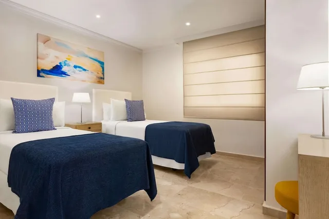 شقة سوبيريور بأربعة أسرّة بإطلالة على البحر بـ3 غرف نوم مع أريكة بجاكوزي، Wyndham Residences Costa Adeje 3/3