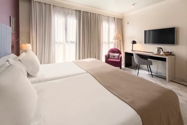 غرفة متصلة بسرير مزدوج أو سريرين منفصلين، Vincci Albayzin Hotel 7/10